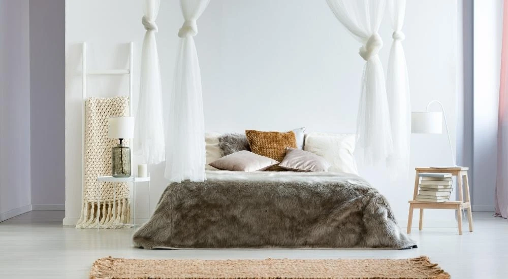 vory Canopy + FaIux Fur Rug + Macrame Wall Hangin